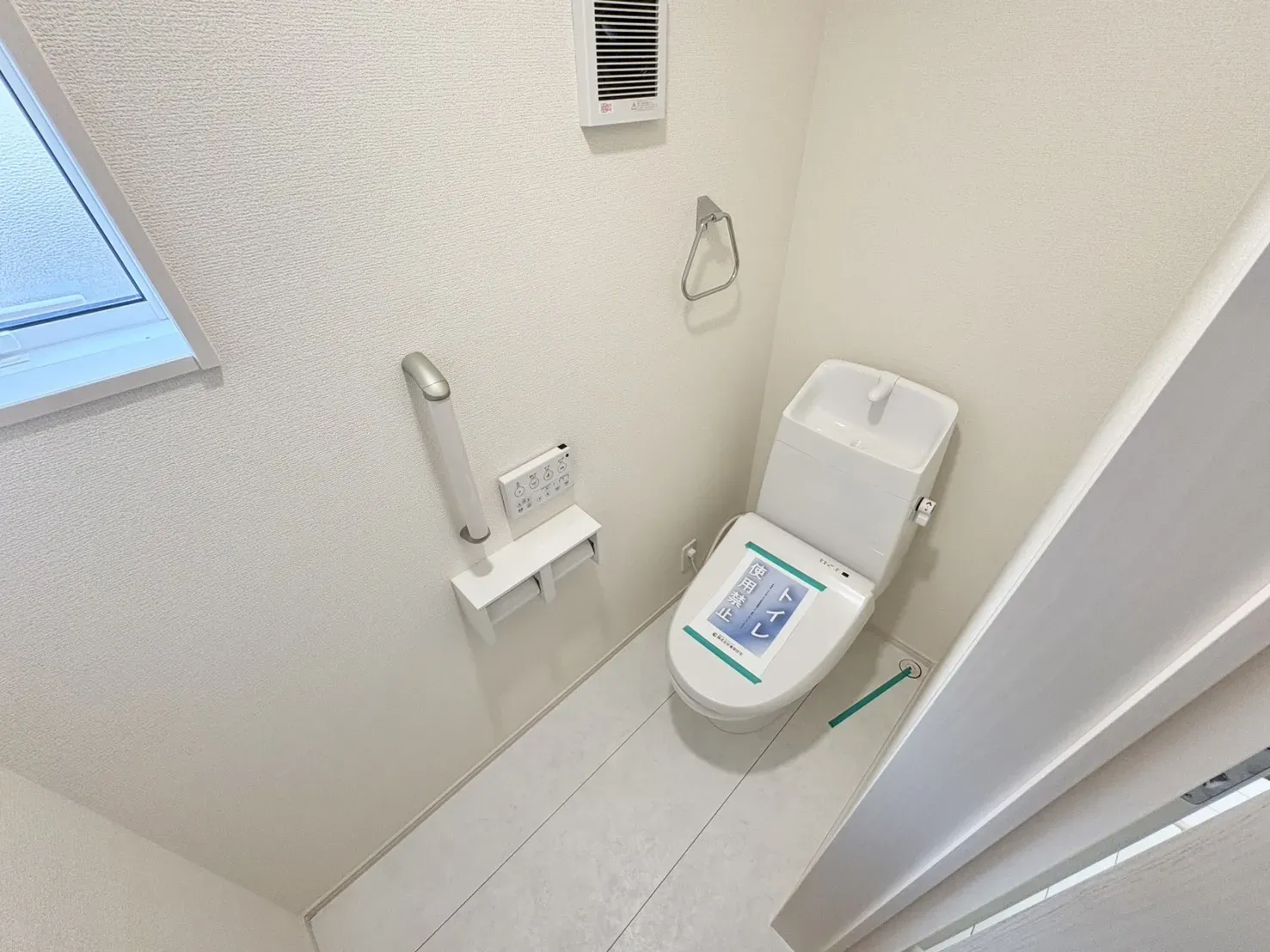 ☆2号棟　トイレ☆