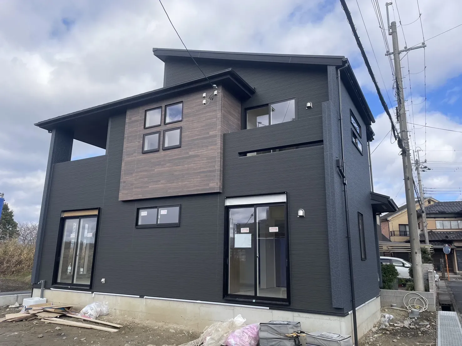 【販売現地】2025.12.18撮影
3方角地限定1棟!