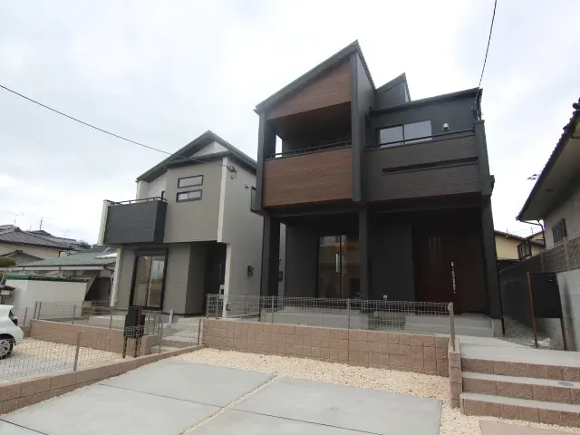 外観　左1号棟・右2号棟