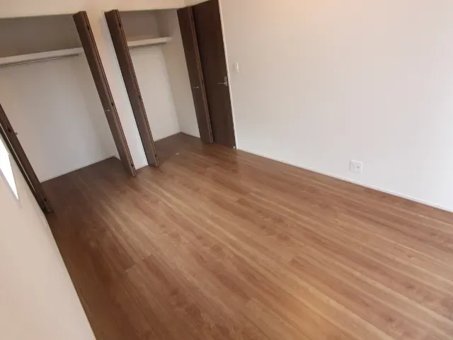 洋室6.75帖　2号棟