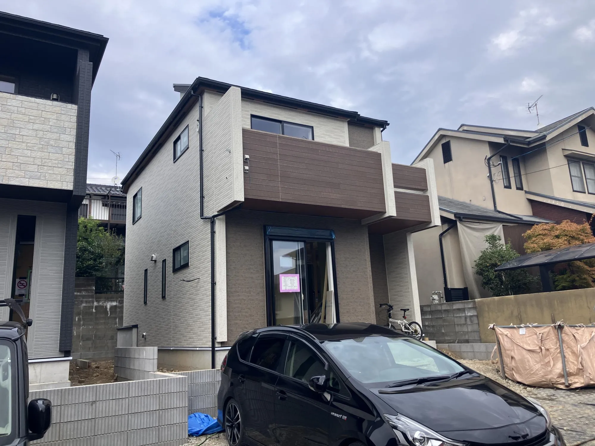 外観写真2号棟　2025年10月下旬