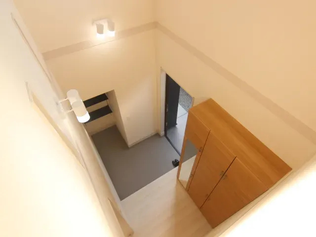 エントランス上部吹抜　1号棟