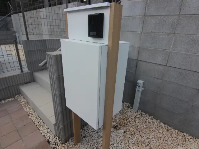 宅配ボックス　2号棟