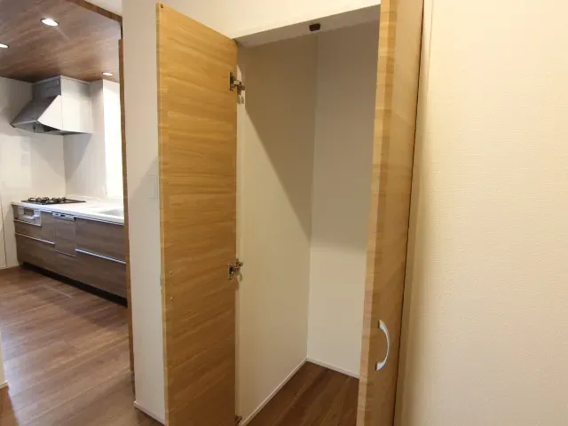 パントリー収納スペース　2号棟