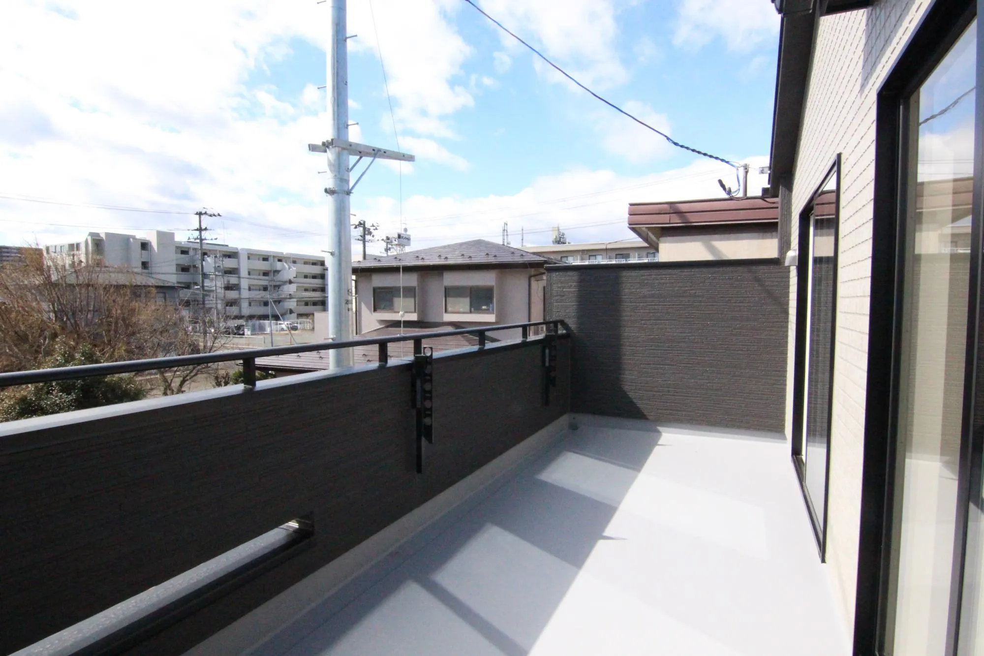 【バルコニー】