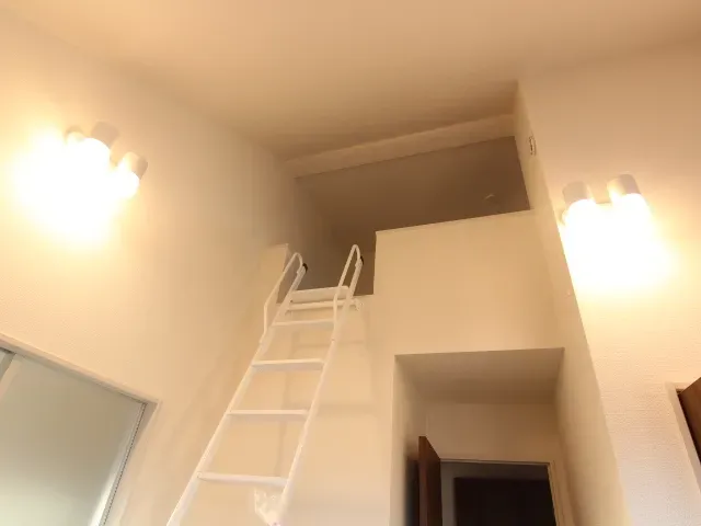 洋室6.12帖ロフト　1号棟