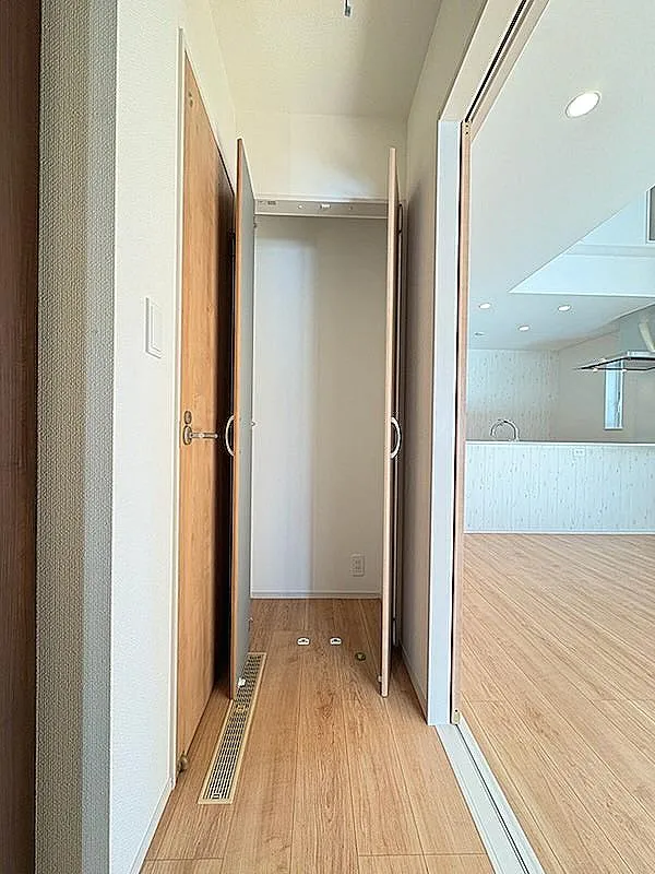 玄関　クローゼット