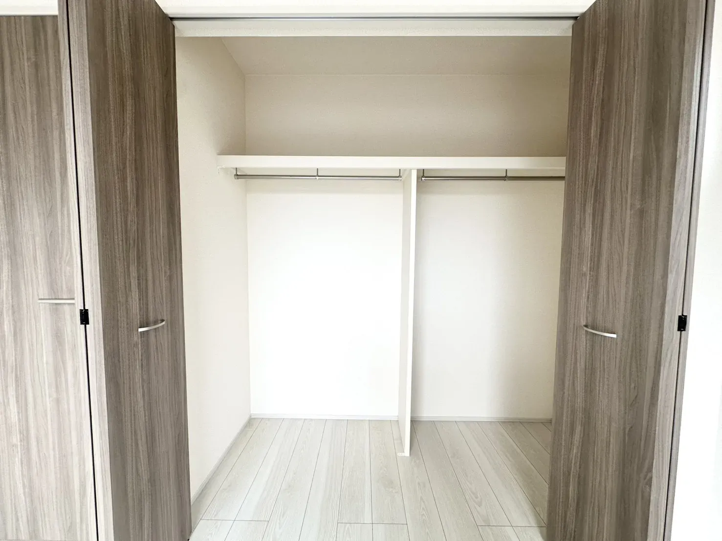 クローゼット収納(1号棟)