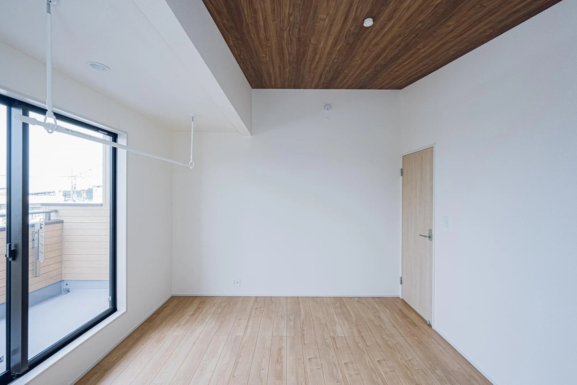 5号棟:勾配天井　ウォークインクローゼット