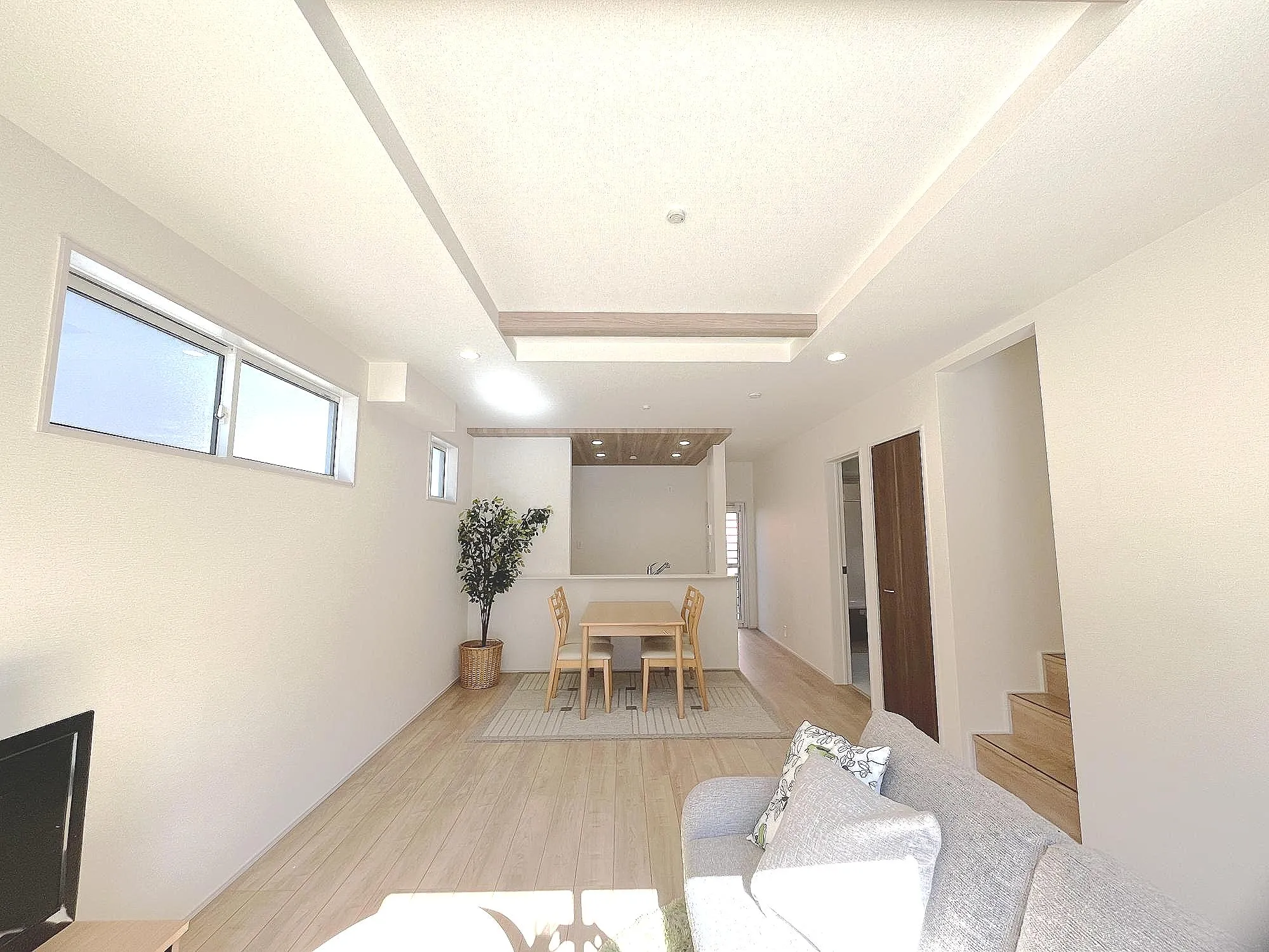 1号棟家族団らんの時間も増えそうな、日当たり良好&くつろぎのLDK18帖