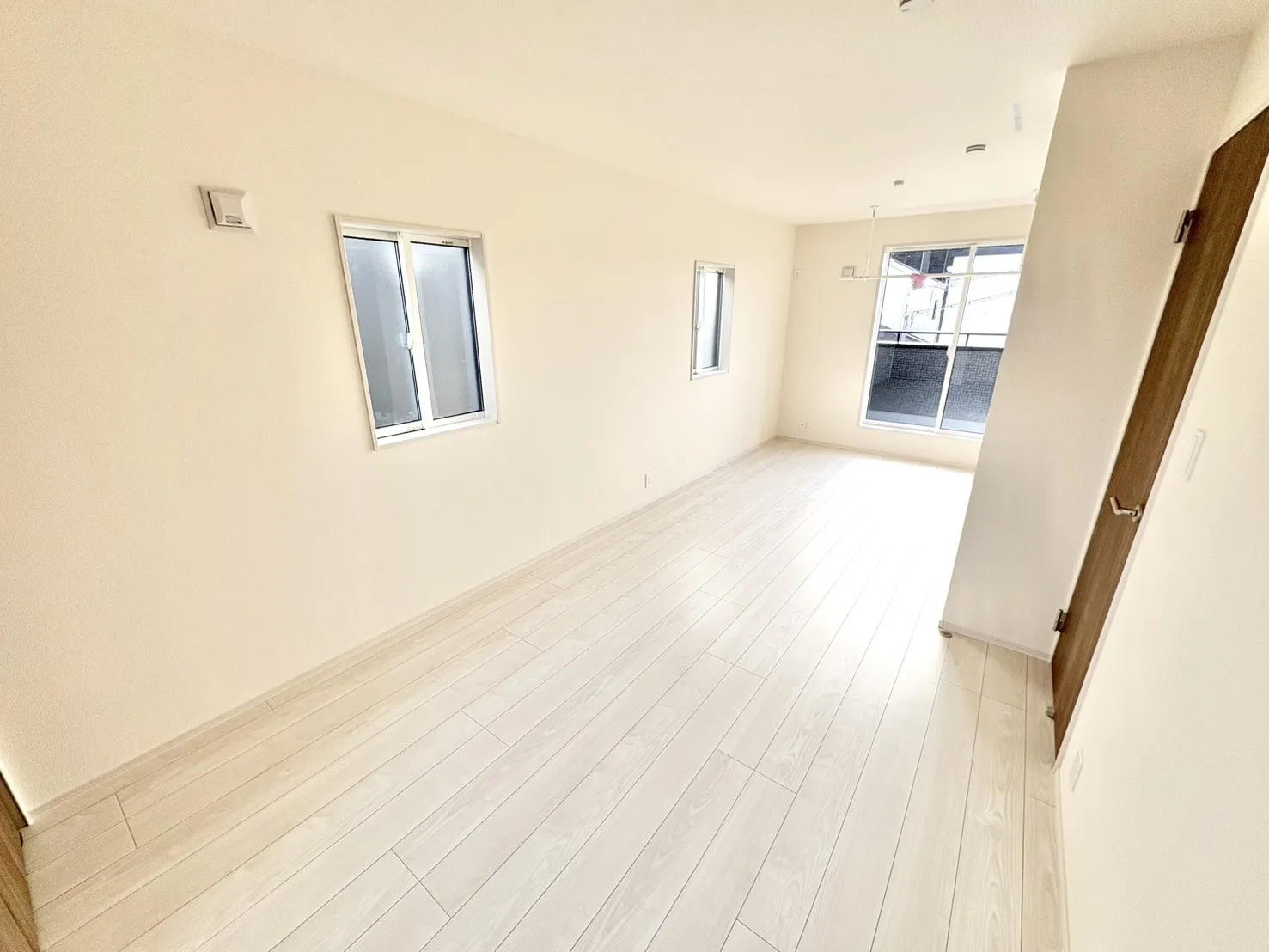 ☆1号棟　可変式間取り(5.5畳+5.25畳)☆