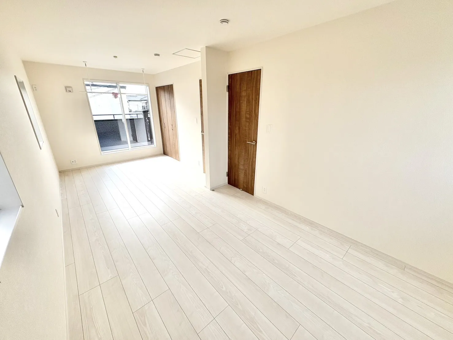 ☆1号棟　可変式間取り(5.5畳+5.25畳)☆