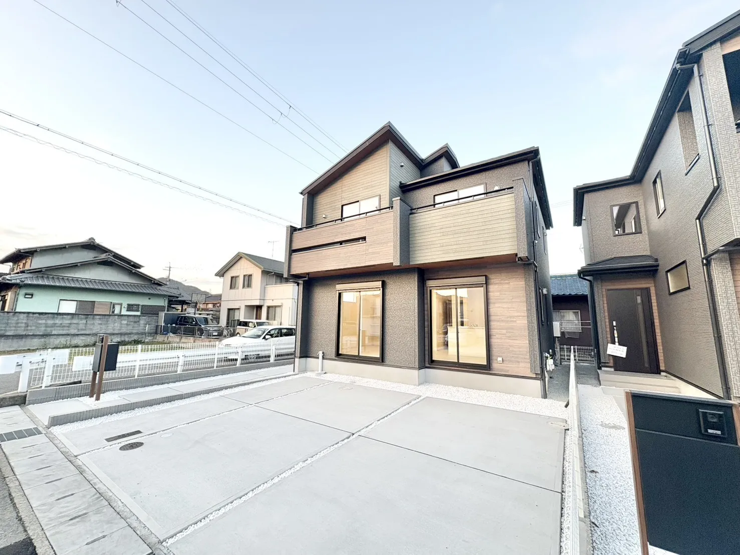 ☆1号棟　建物外観☆