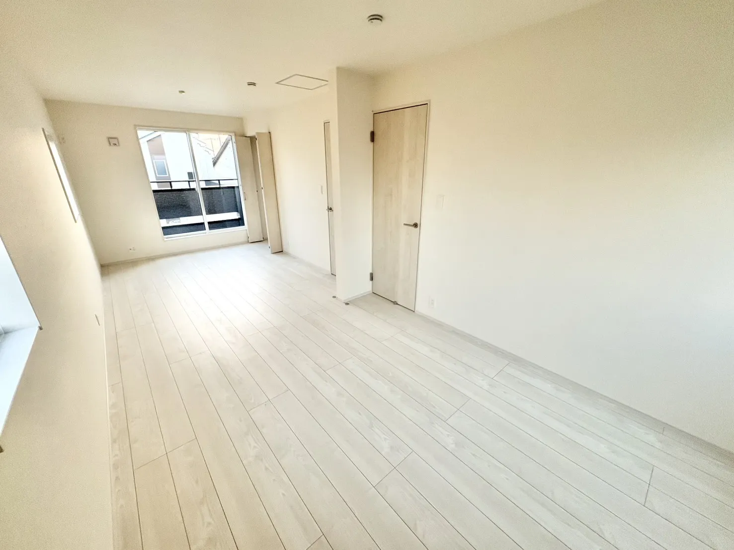 ☆2号棟　可変式間取り(6畳+5畳)☆