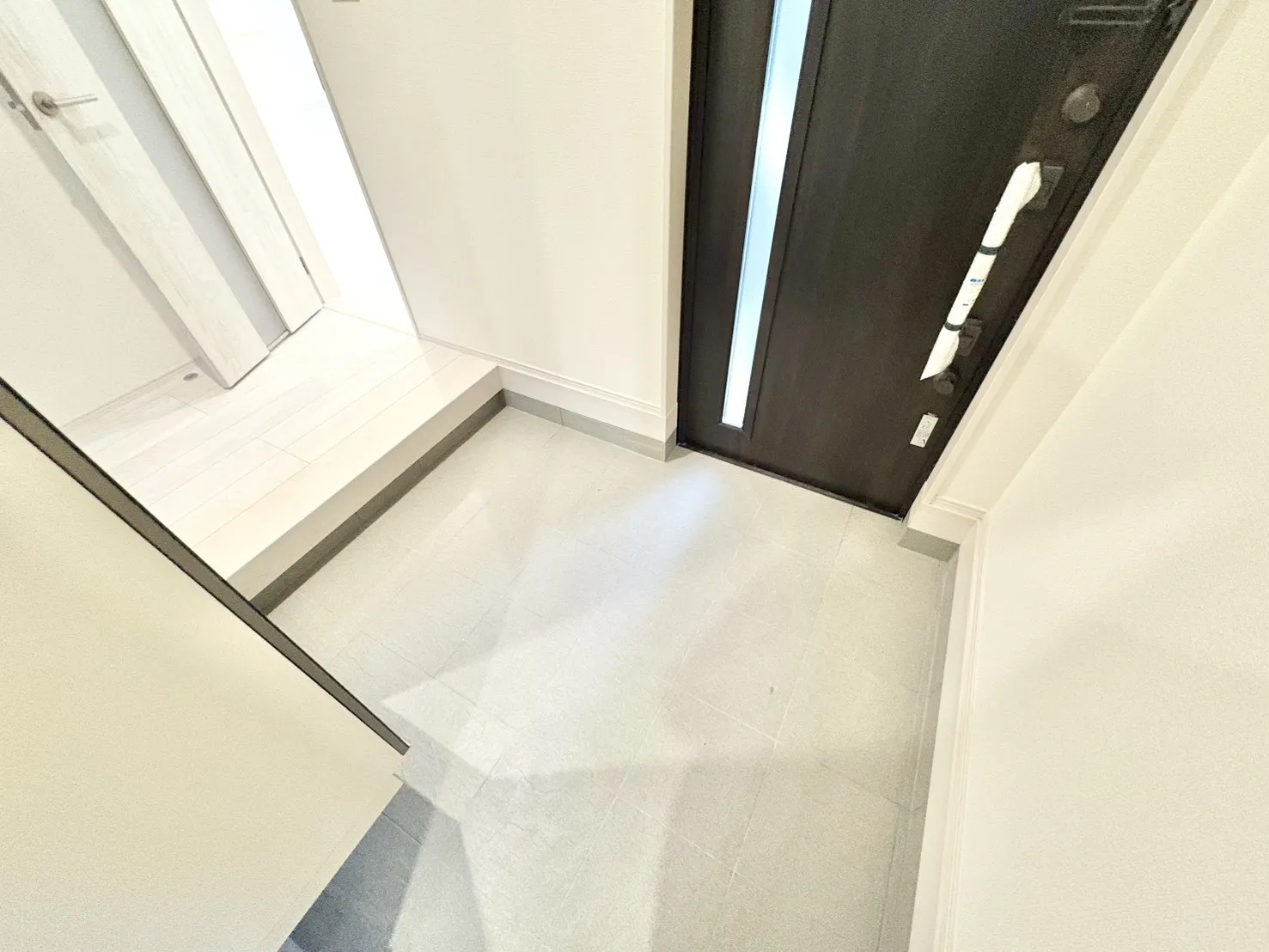 ☆2号棟　玄関☆