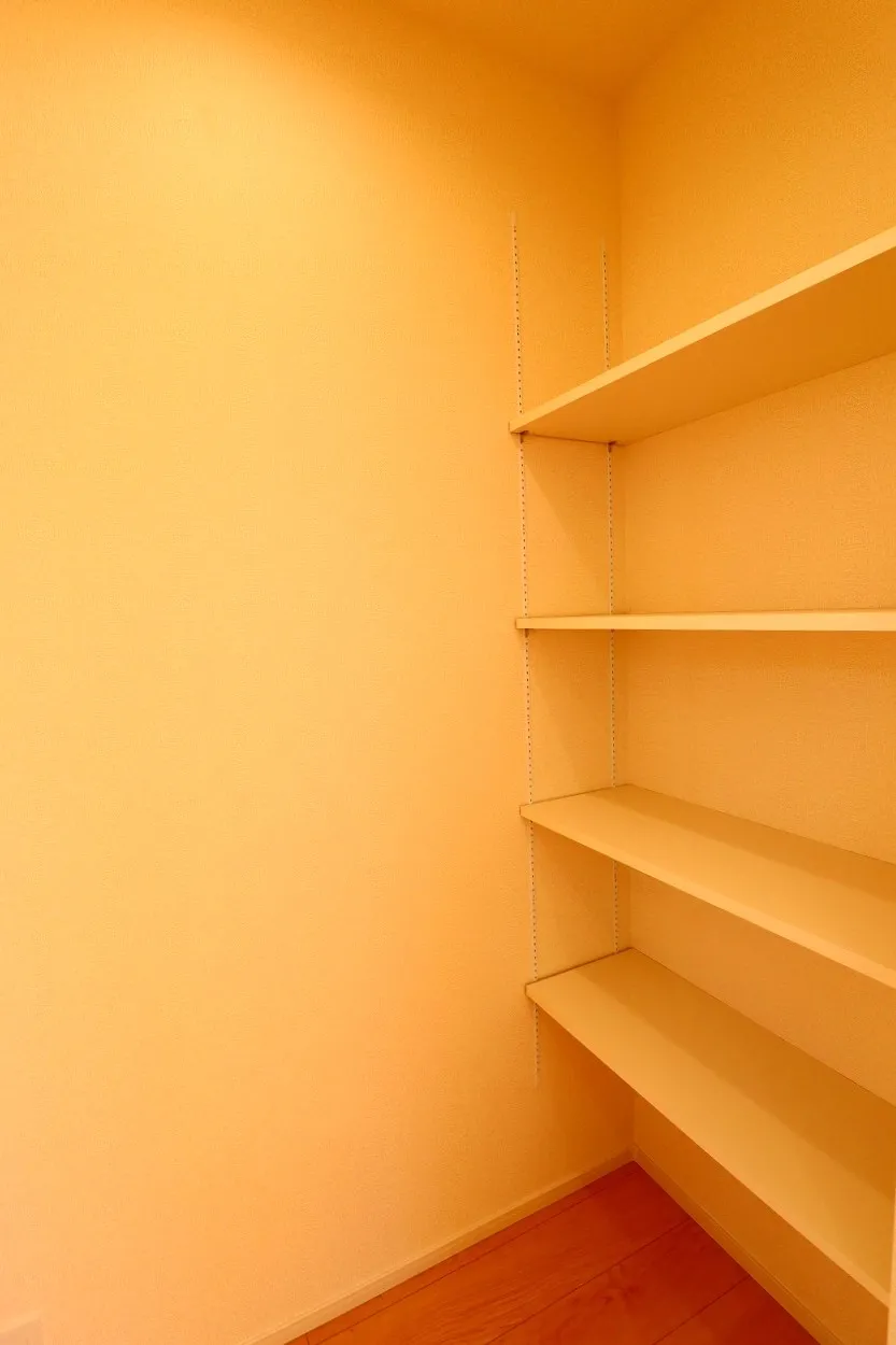 【2号棟パントリー】