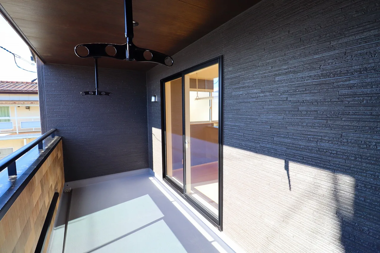 【2号棟インナーバルコニー】