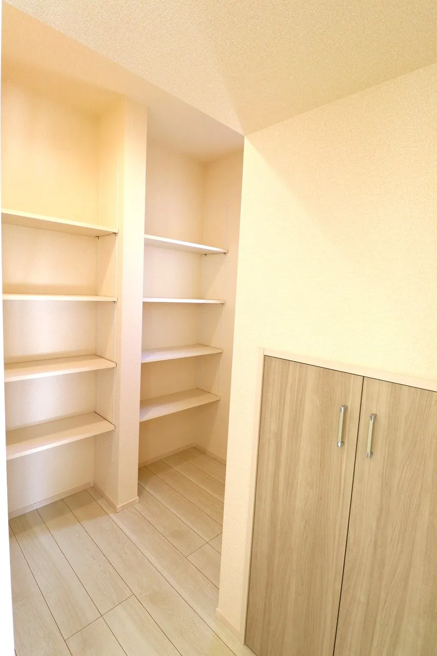 【3号棟パントリー】