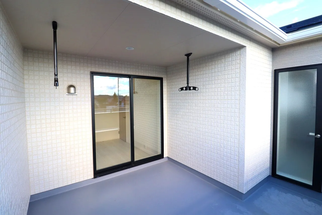 【3号棟インナーバルコニー】