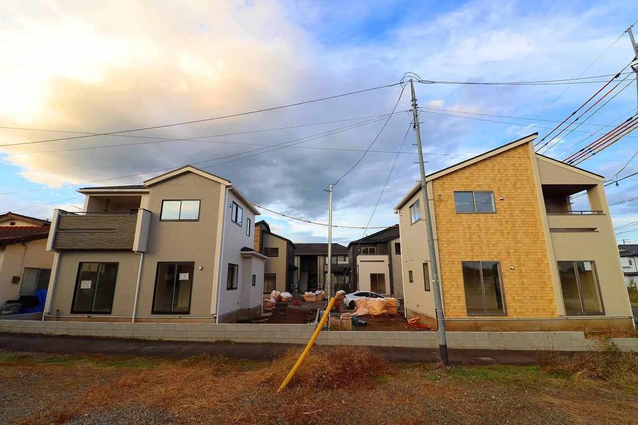 【外観写真　南向き】