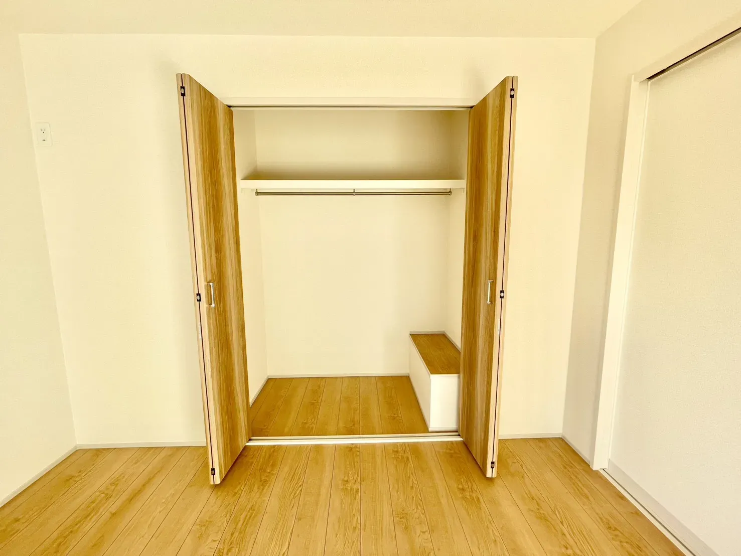 【洋室6.12帖】CL