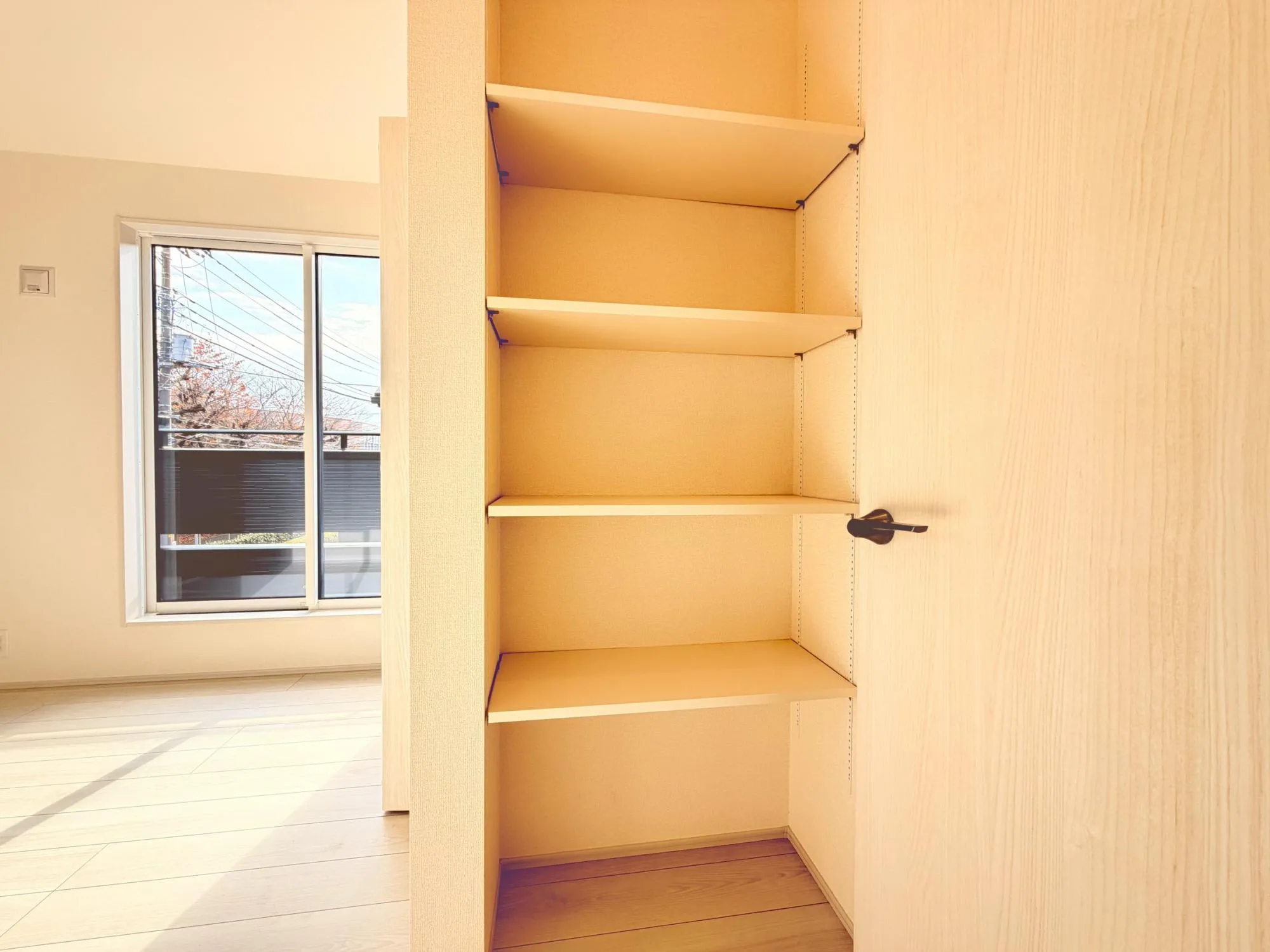 5.46帖洋室内可動棚