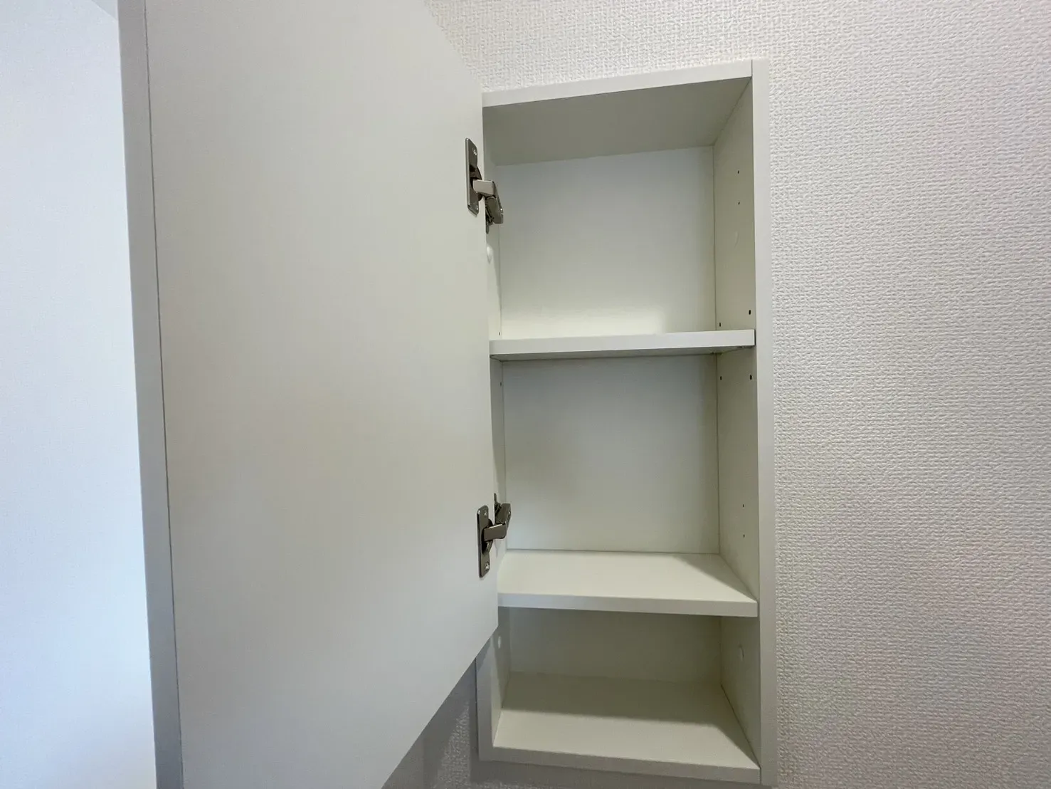 1号棟 トイレ 壁面収納