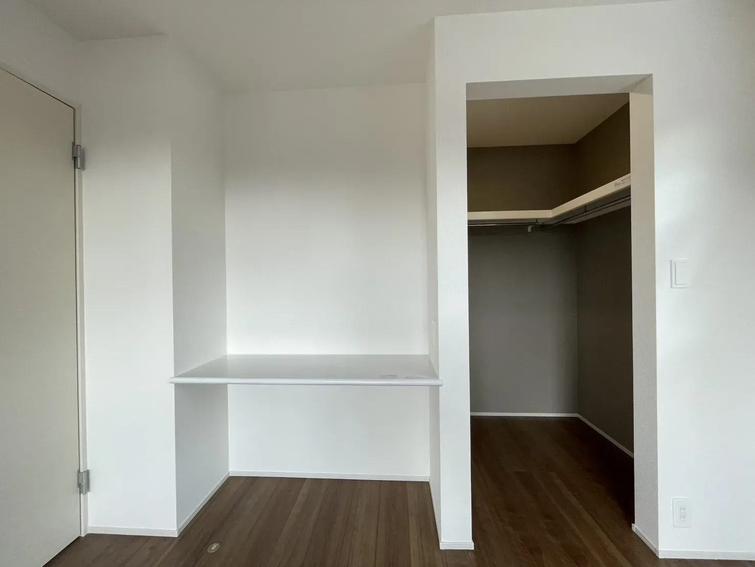 2号棟 カウンター ウォークインクローゼット