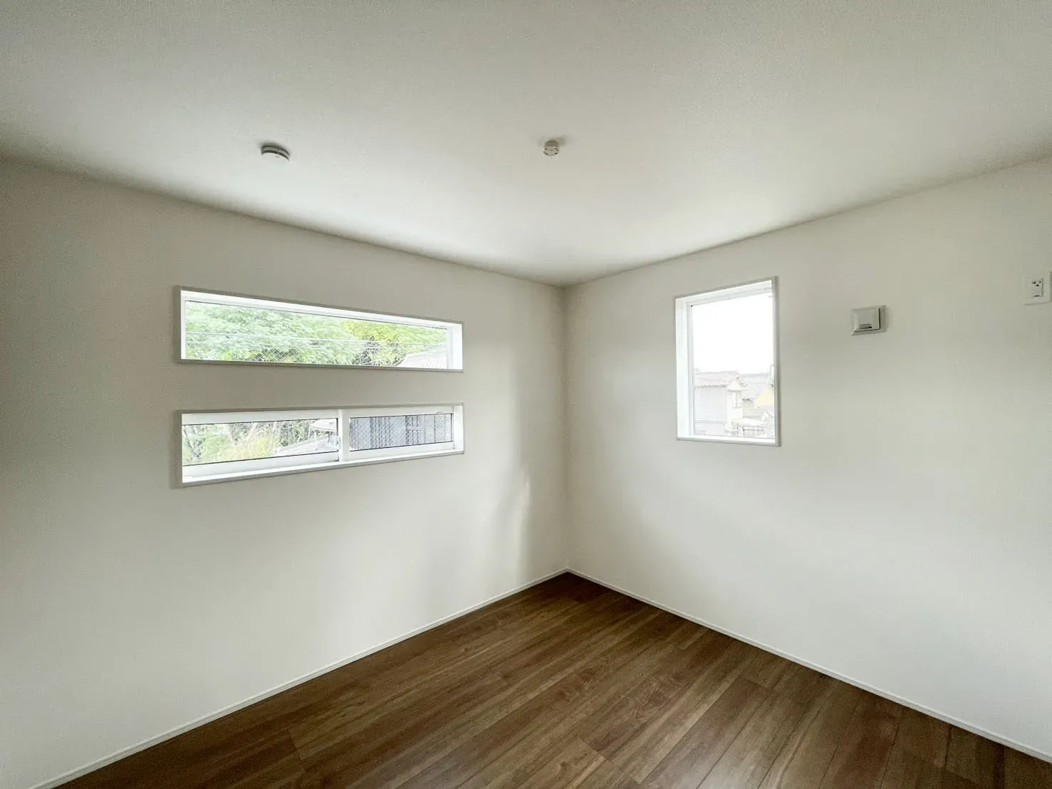 2号棟 居室5.25帖(東側)