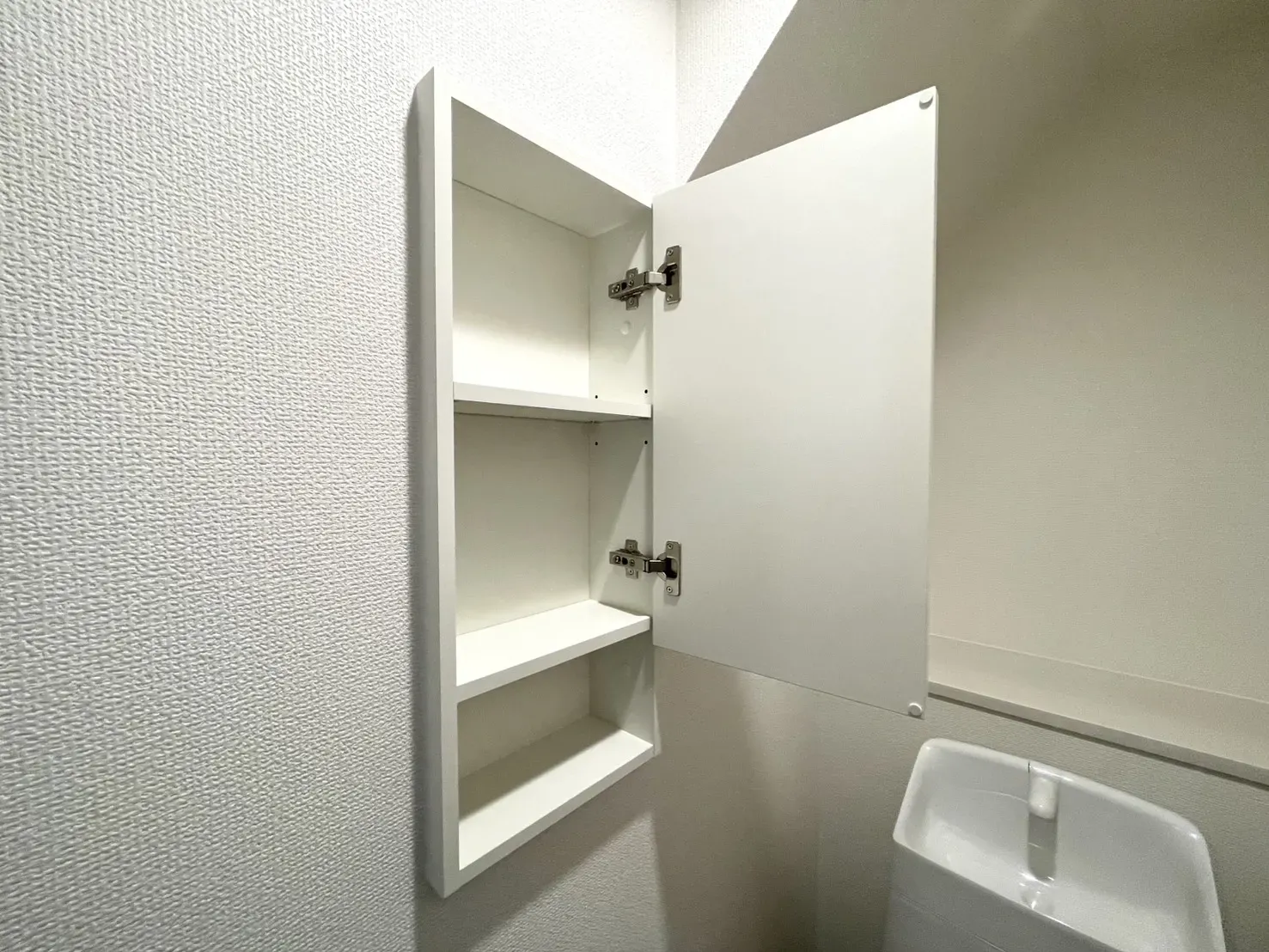 3号棟　トイレ　壁面収納