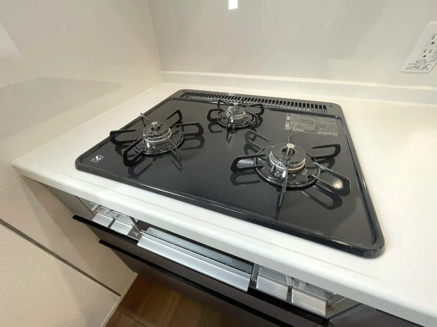 5号棟　キッチン　コンロ