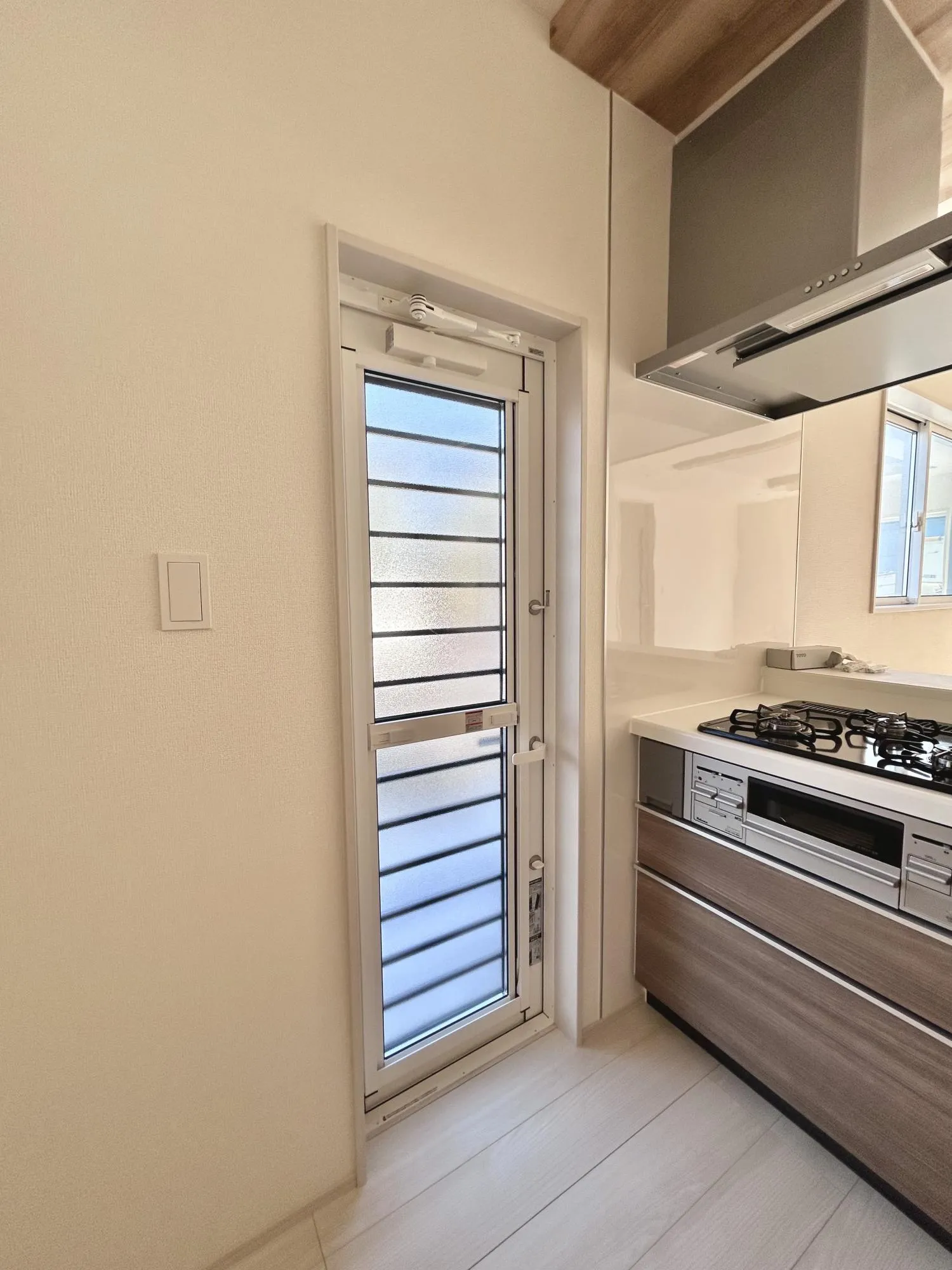 【9号棟/勝手口】