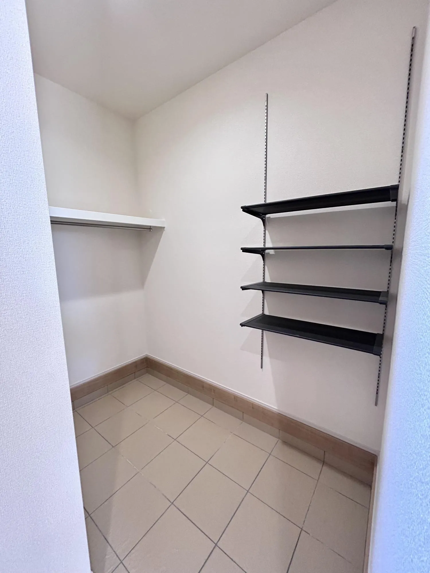 【1号棟/土間収納】