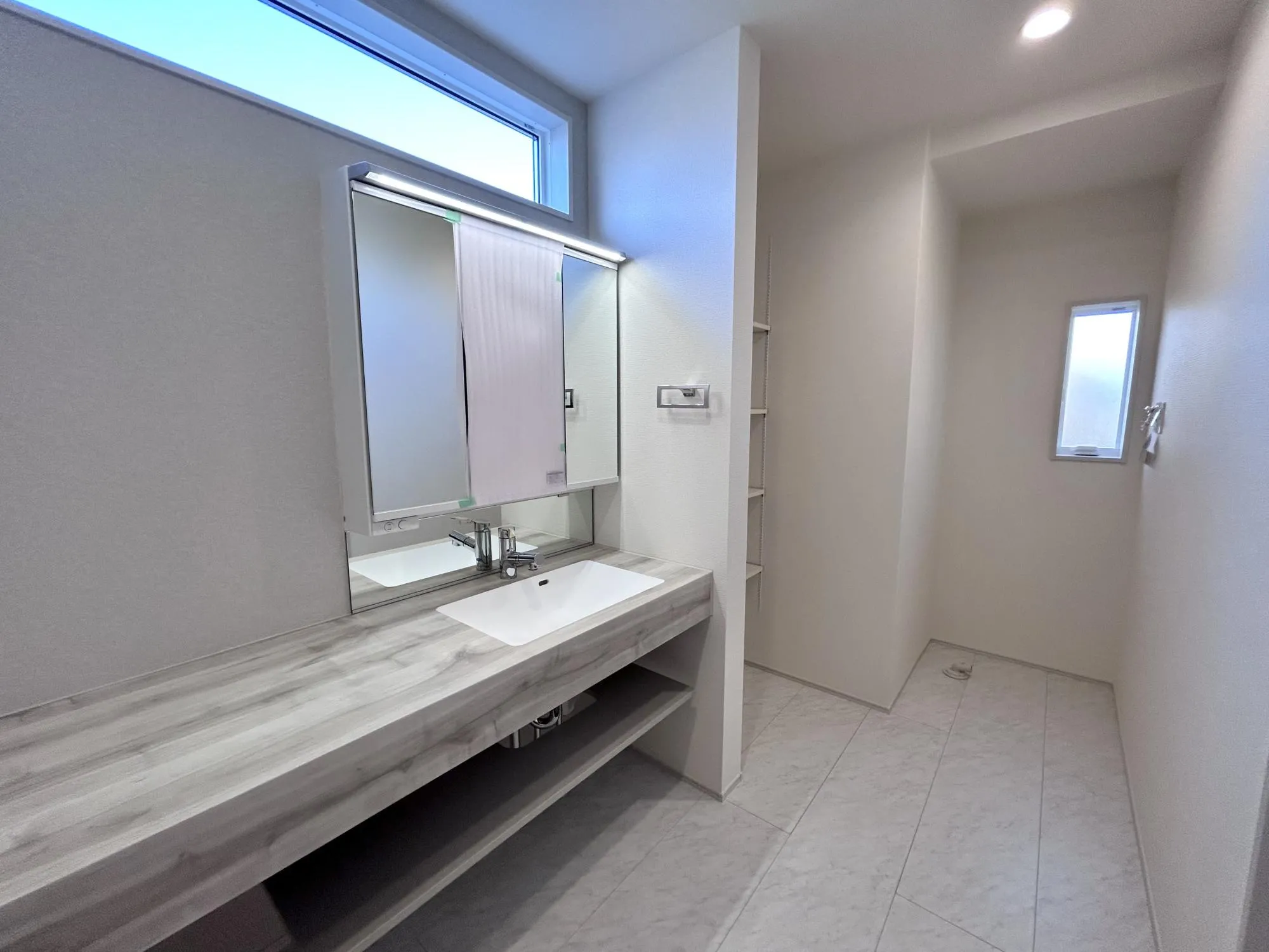 【7号棟/洗面化粧台】