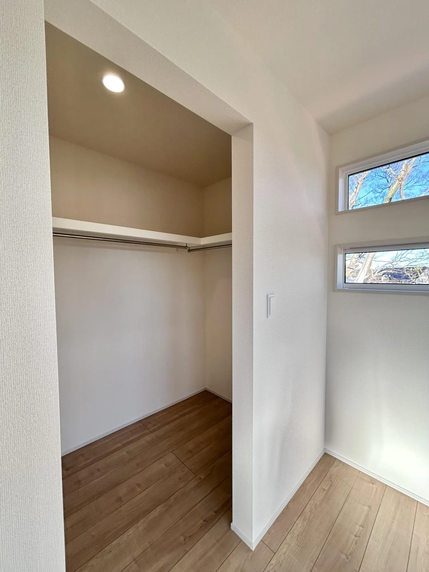 【7号棟/ウォークインクローゼット】