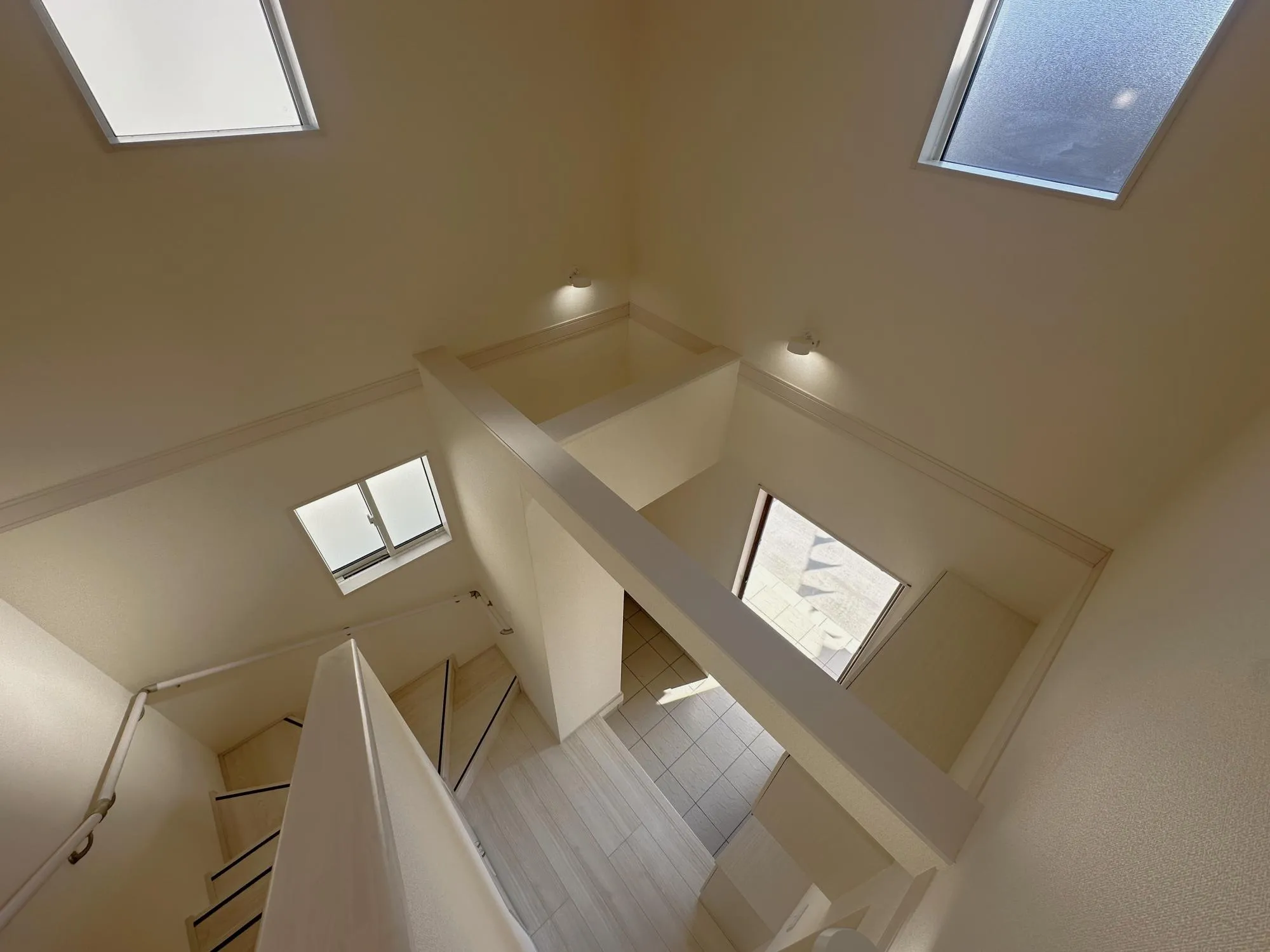 ①号棟　玄関吹抜