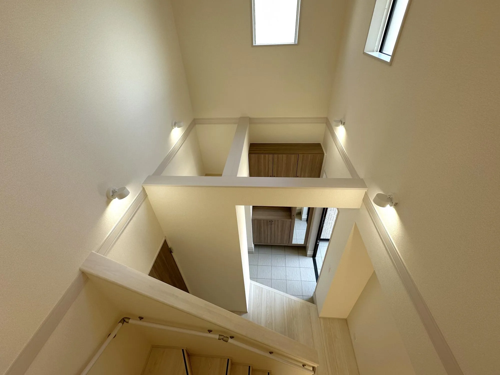 ②号棟　玄関吹抜