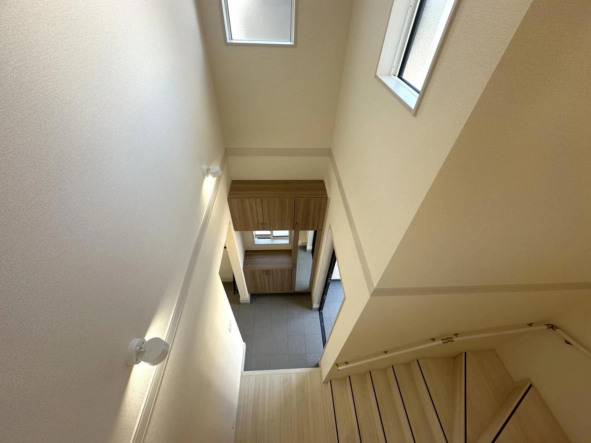 ⑤号棟　玄関吹抜