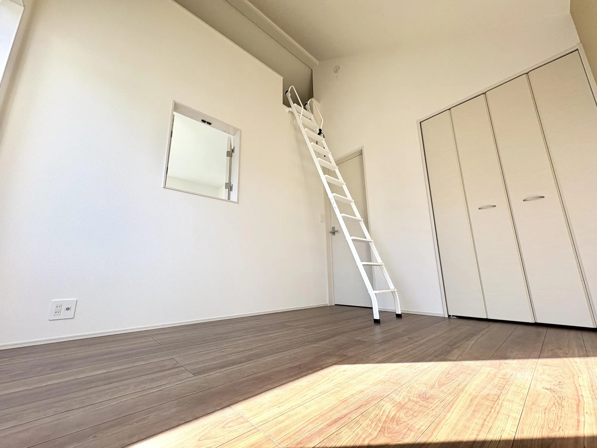 【1号棟/洋室(5.25帖)】