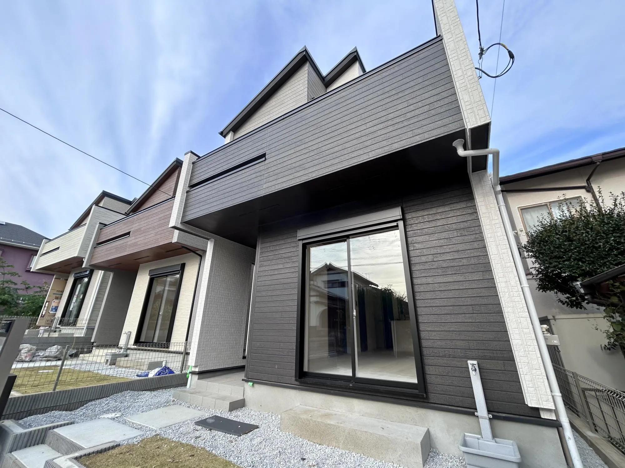 【1号棟外観③】