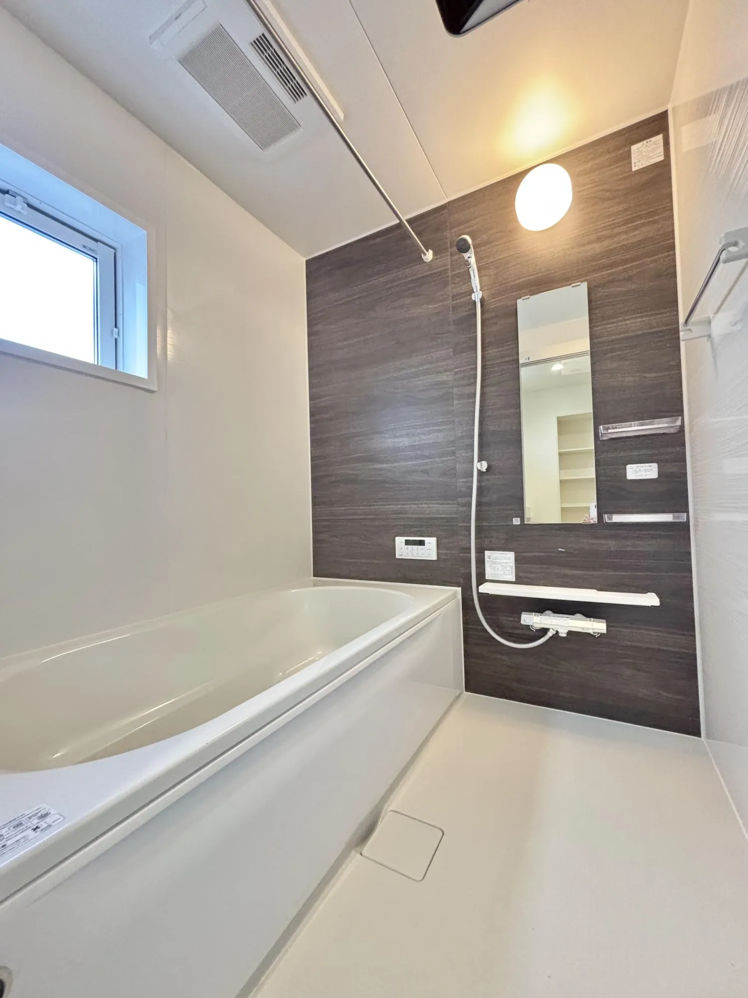 【1号棟浴室】