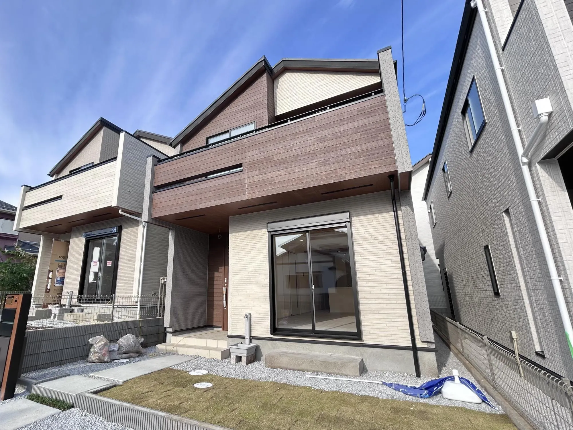 【2号棟外観③】