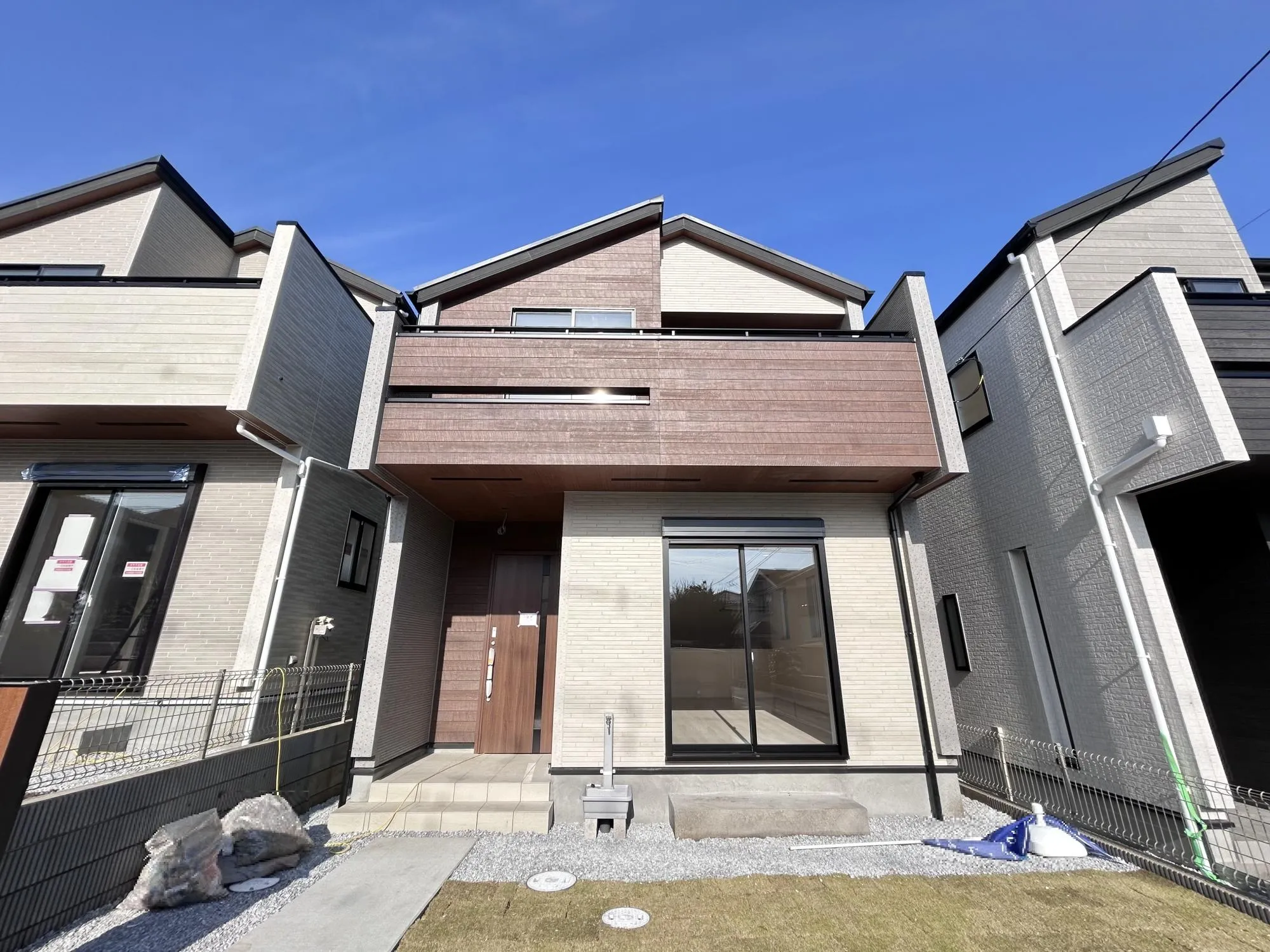 【2号棟外観②】