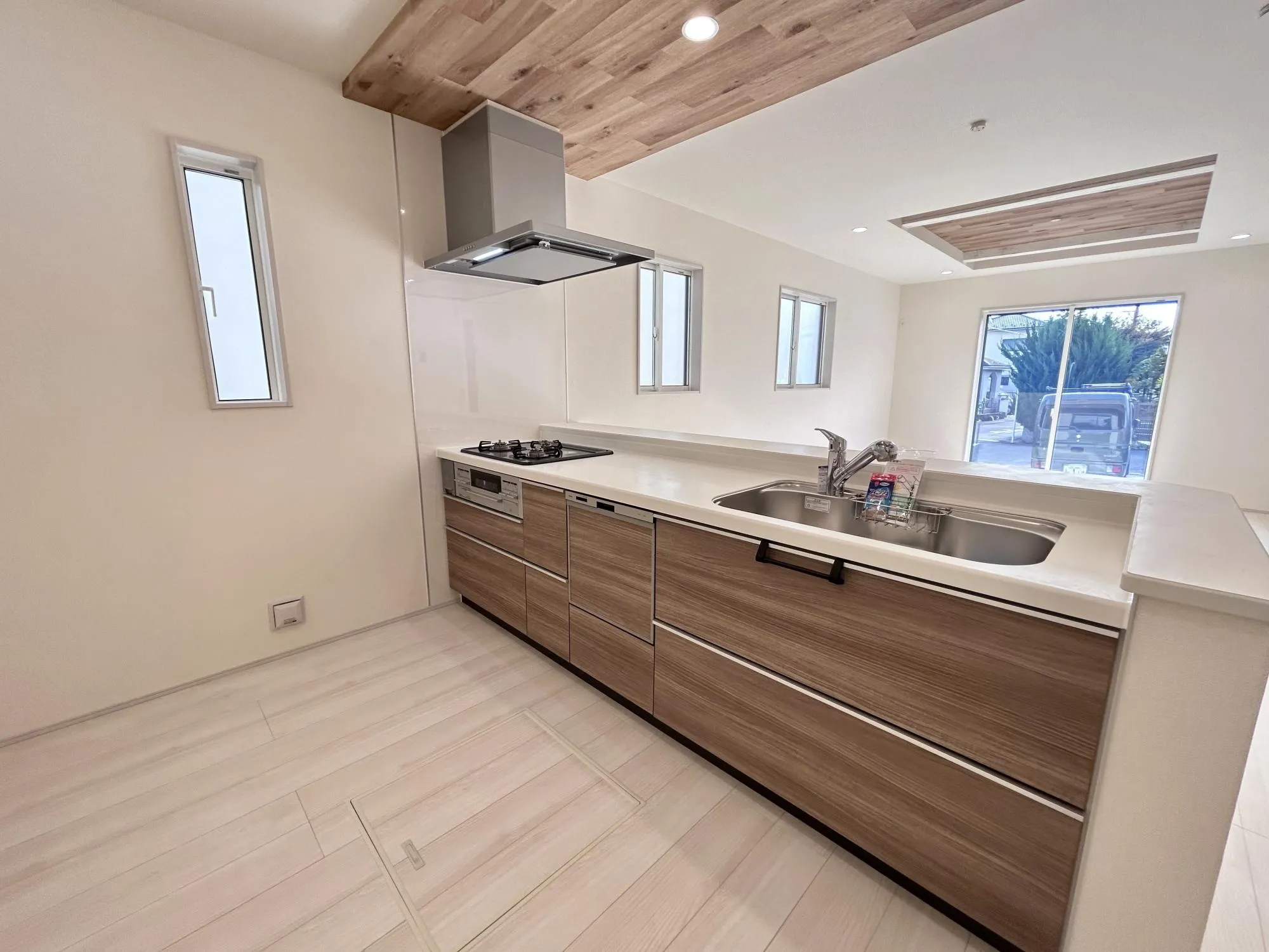 【2号棟キッチン】