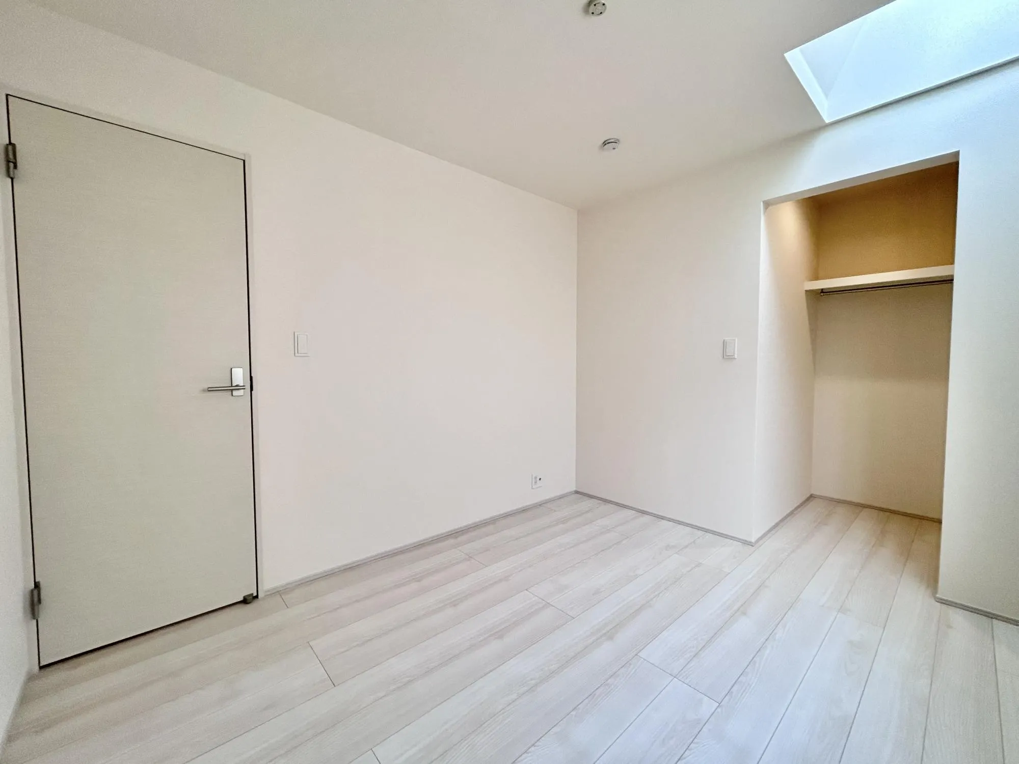 【2号棟洋室①】5.25帖