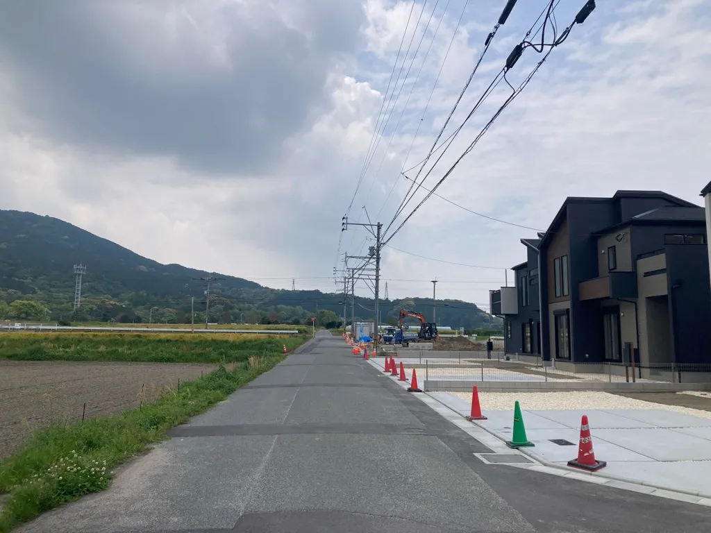 公道　約6.1m