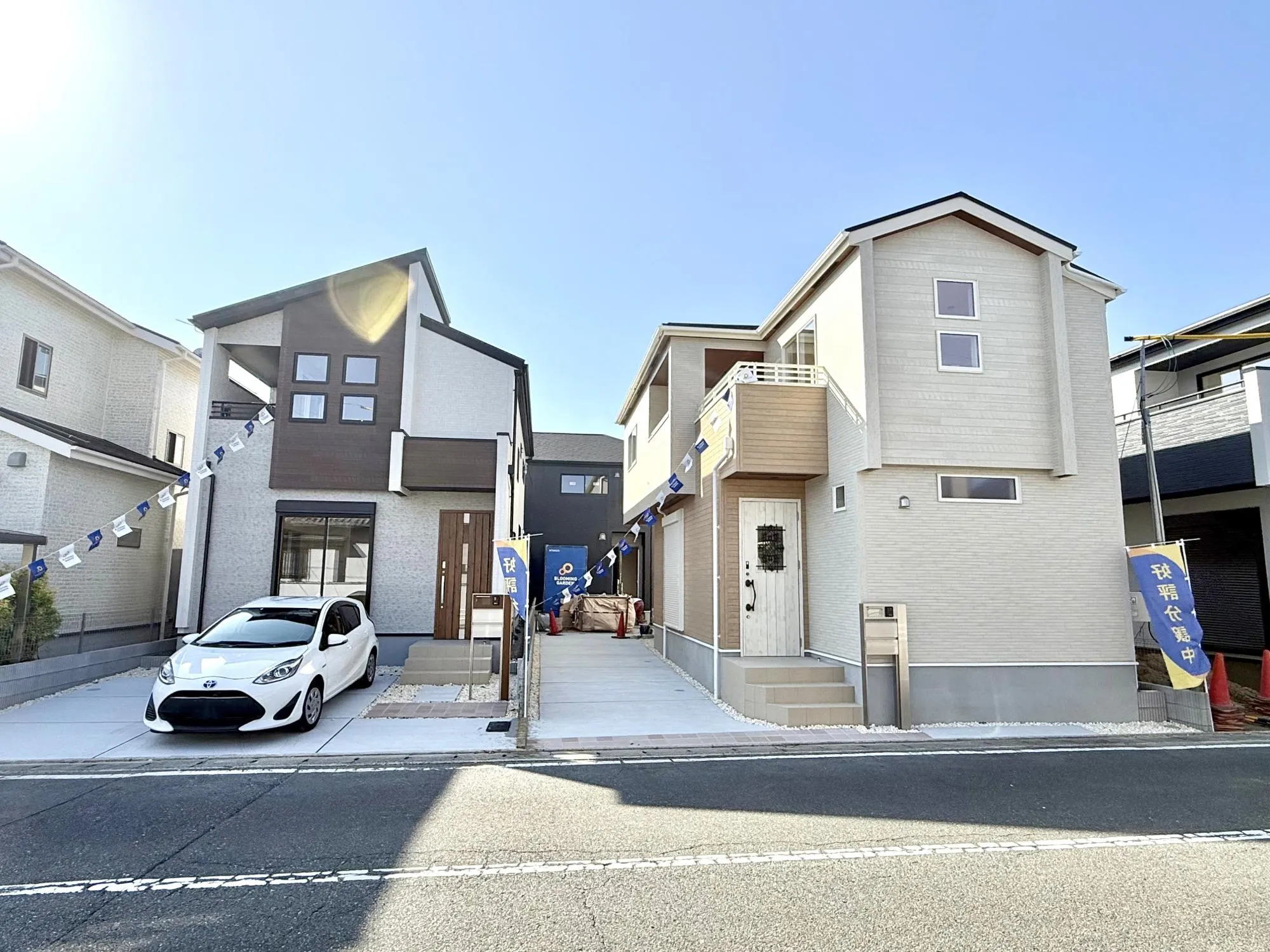 外観写真　左:④号棟　右:③号棟　2025年11月撮影