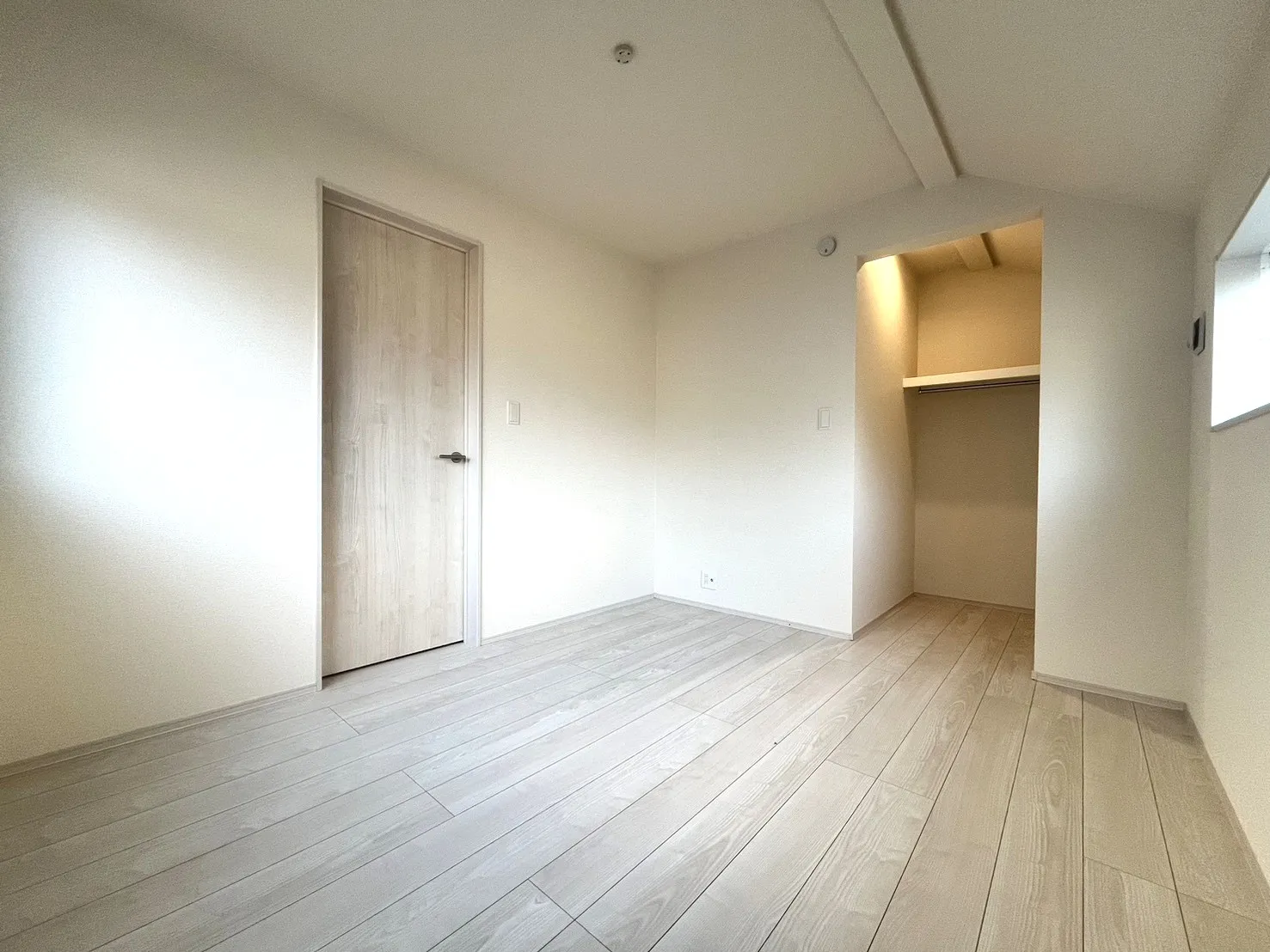 ☆2号棟　洋室5.25畳☆