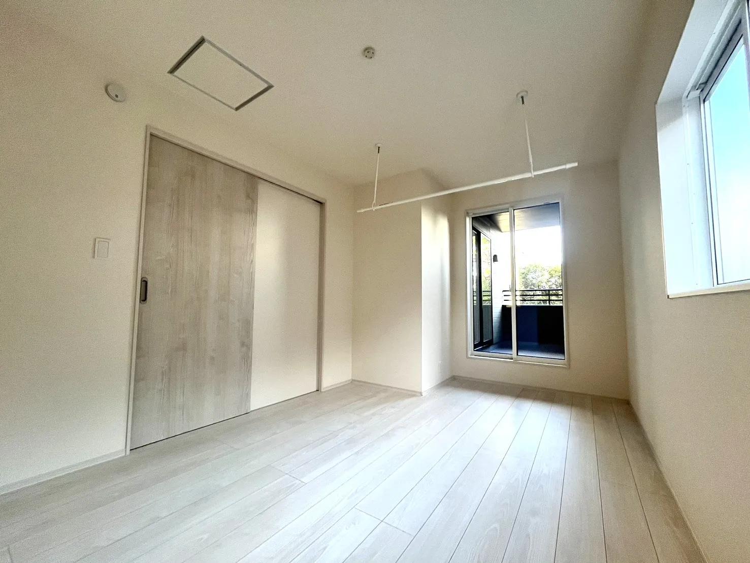 ☆2号棟　洋室6.25畳☆