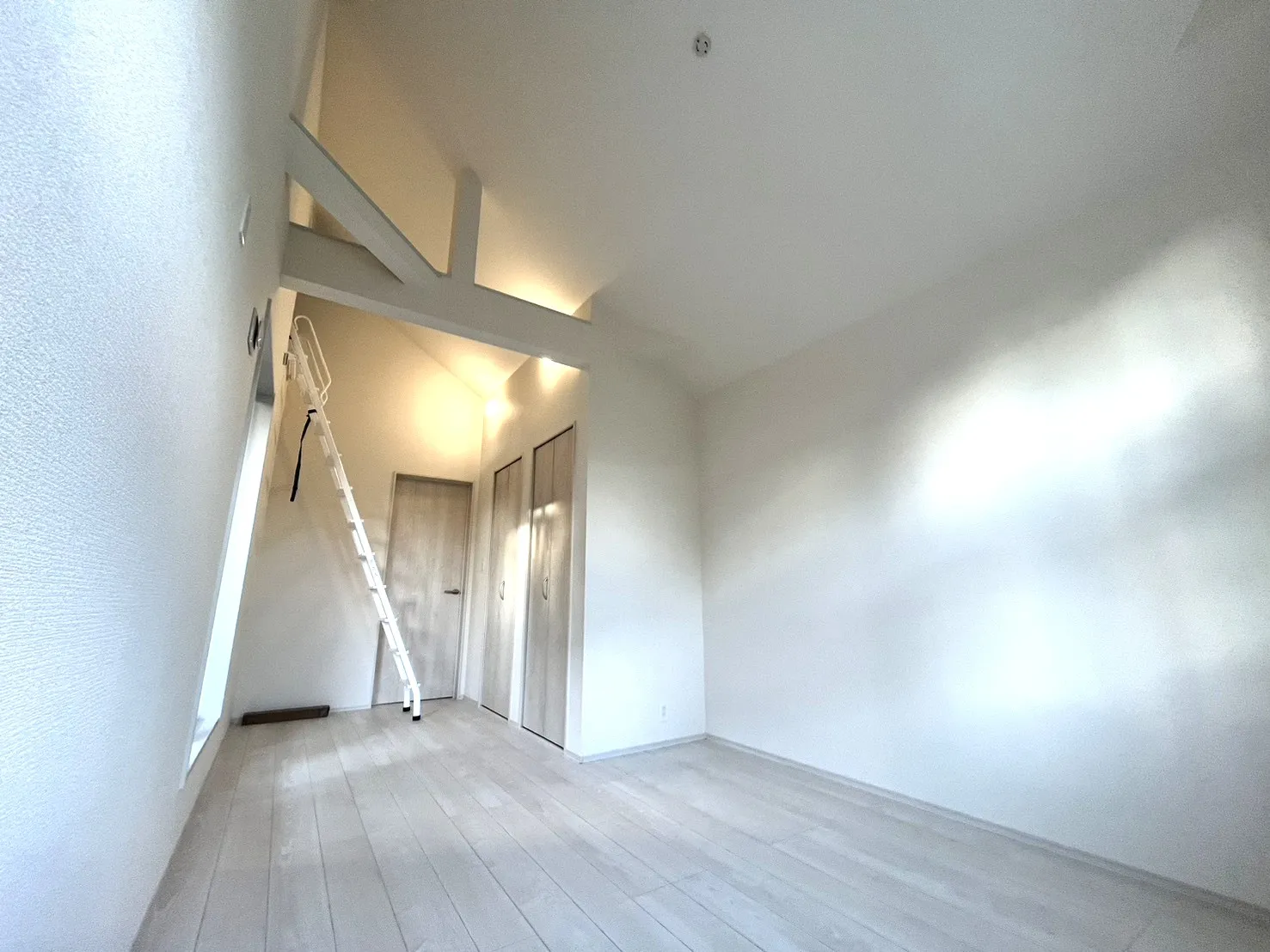 ☆2号棟　洋室7.75畳☆